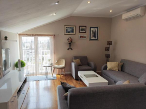 Sunset View Apartment - Cozy Apartment with Stunning Panoramic View